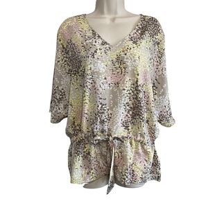 Ann Taylor - Neutral Patterned Flowy Pastel V-neck Blouse - Size M